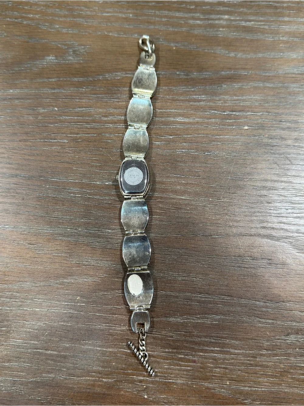 Vintage Geneva stainless steel back waterproof silver tone bracelet watch